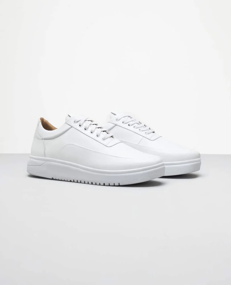Tênis de Couro Branco R7